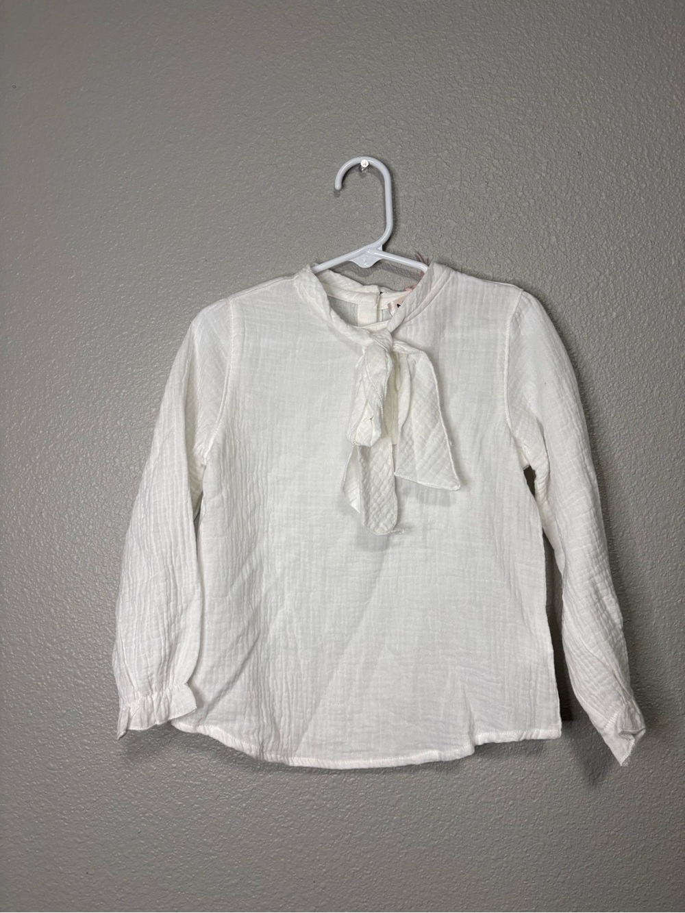 Mauve Girls White Tie-Neck Blouse NWT Multiple Sizes Available 100% Cotton